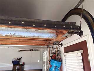 Door Maintenance | Garage Door Repair Puyallup, WA